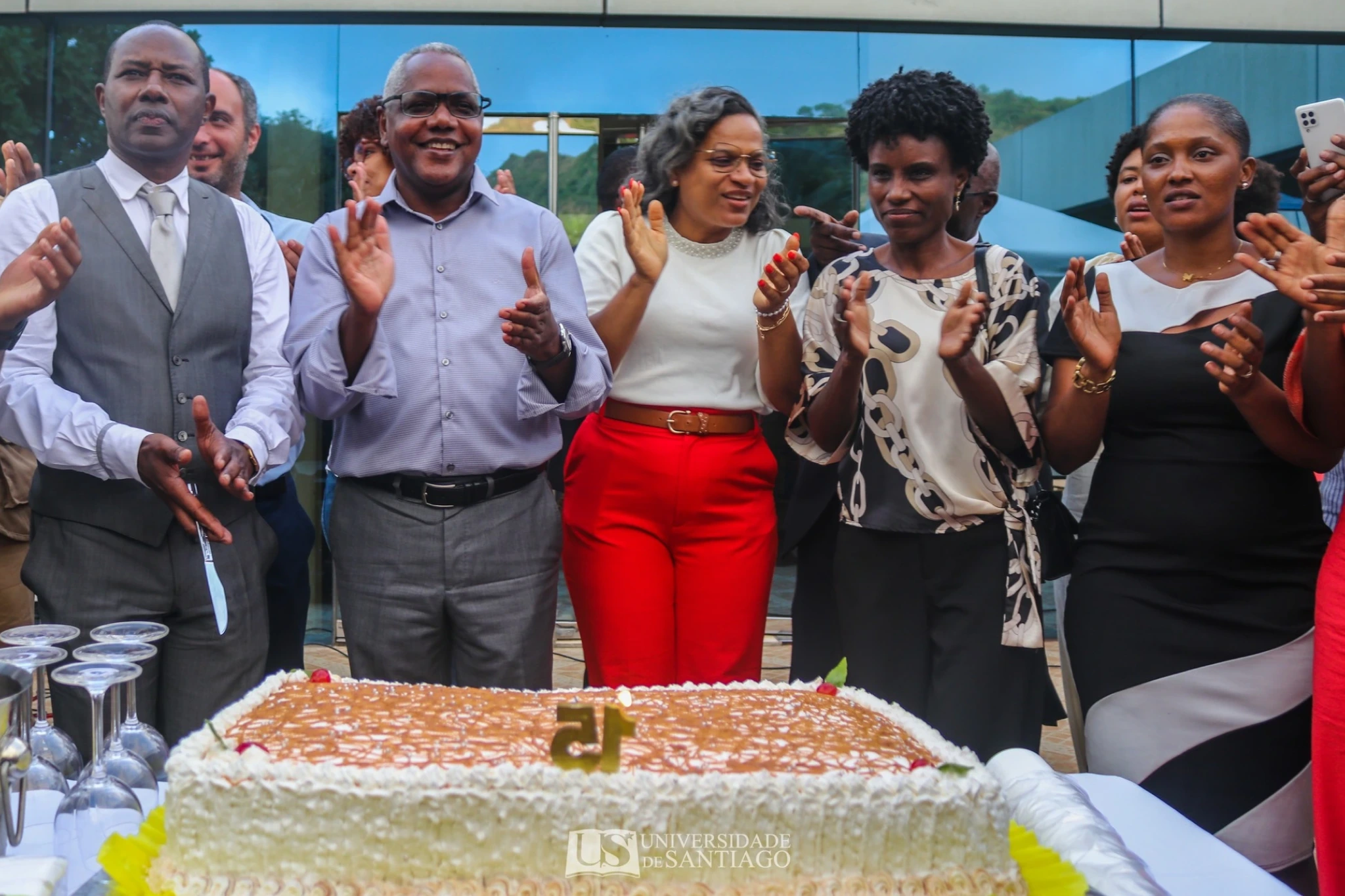 UNIVERSIDADE DE SANTIAGO CELEBRA 15 ANOS