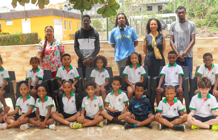US RECEBE VISTA DE ESTUDANTES DO 2º ANO DA ESCOLA PORTUGUESA DE CABO VERDE